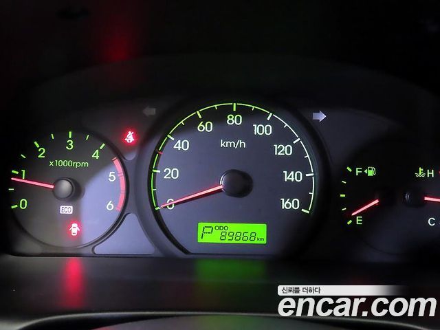 Hyundai Starex 2015 — photo 9