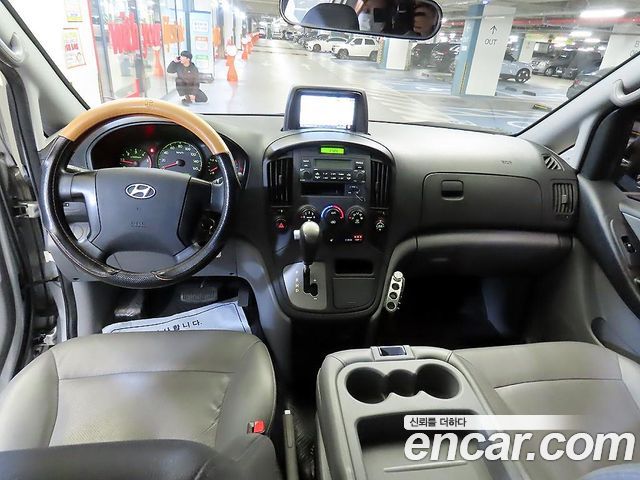 Hyundai Starex 2015 — photo 10