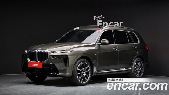 BMW X7 2025 — photo 1