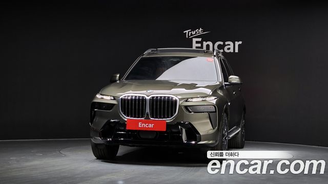 BMW X7 2025 — photo 3