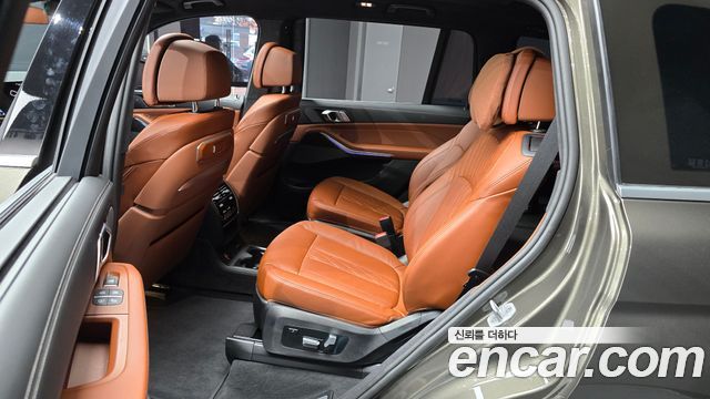 BMW X7 2025 — photo 18