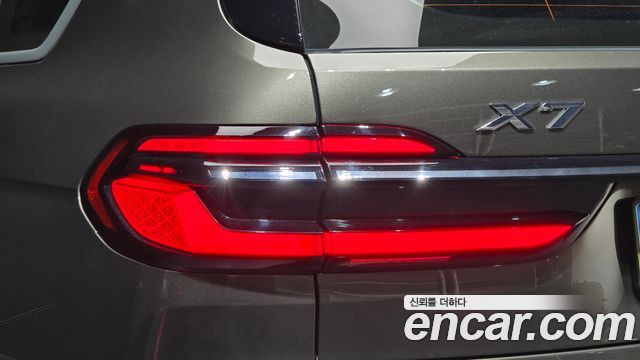 BMW X7 2025 — photo 9