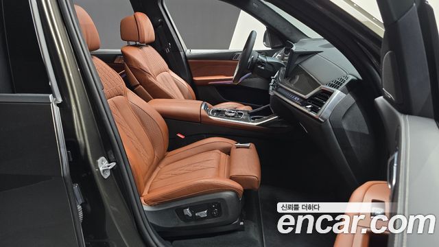 BMW X7 2025 — photo 16