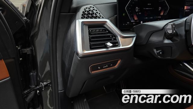 BMW X7 2025 — photo 29