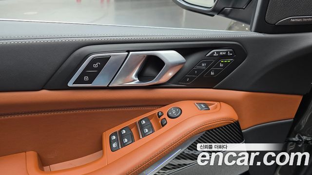 BMW X7 2025 — photo 30