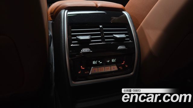 BMW X7 2025 — photo 31