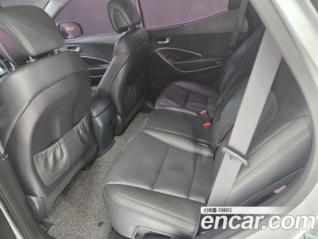 Hyundai Santafe 2016 — photo 11