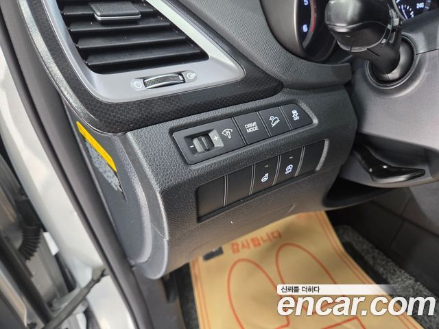 Hyundai Santafe 2016 — photo 17