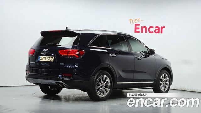 Kia Sorento 2019 — photo 2