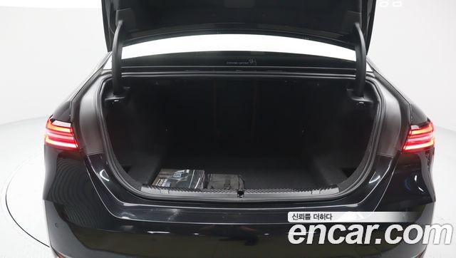 BMW 5-Series 2024 — photo 8