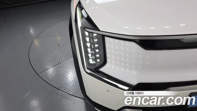Kia EV9 2024 — photo 8
