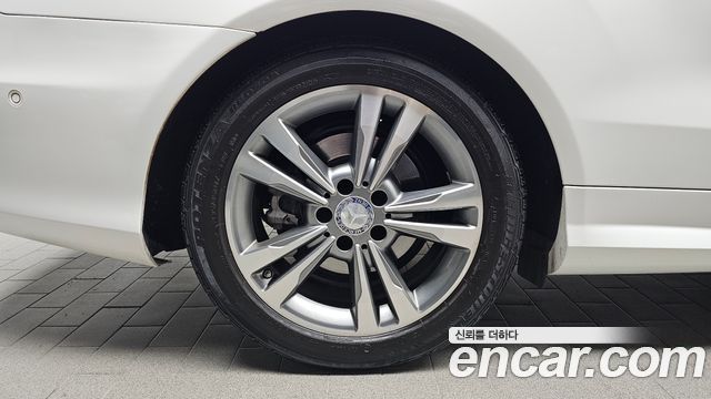 Mercedes-Benz E-Class 2016 — photo 5