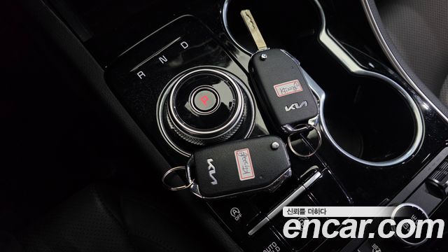 Kia K5 2023 — photo 9
