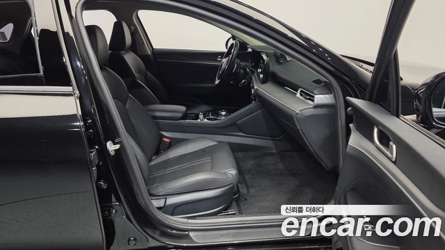 Kia K5 2023 — photo 11