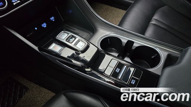 Hyundai Sonata 2023 — photo 12