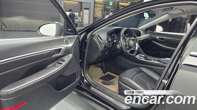 Hyundai Sonata 2023 — photo 13