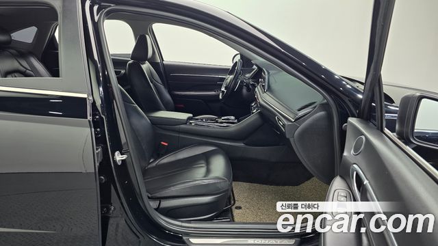 Hyundai Sonata 2023 — photo 17
