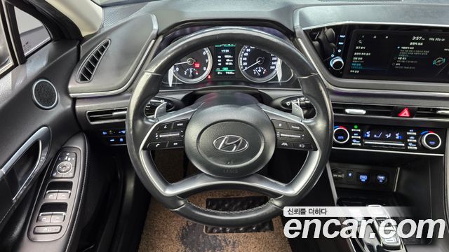Hyundai Sonata 2023 — photo 19