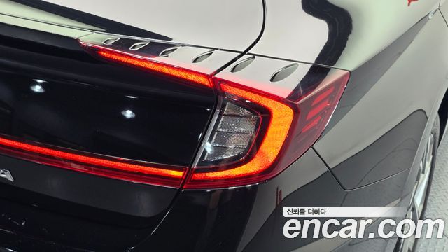 Hyundai Sonata 2023 — photo 9