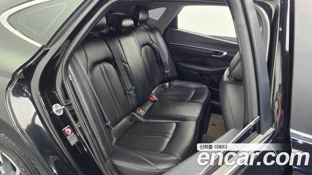 Hyundai Sonata 2023 — photo 16