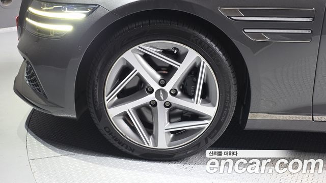 Genesis G80 2022 — photo 5