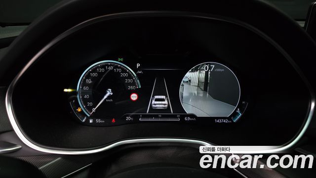 Genesis G80 2022 — photo 11