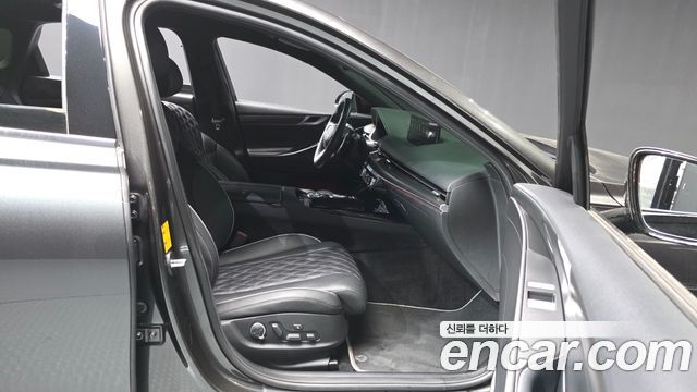 Genesis G80 2022 — photo 17