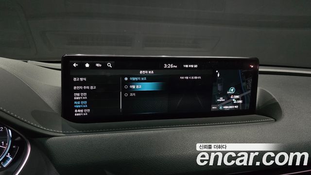 Genesis G80 2022 — photo 29