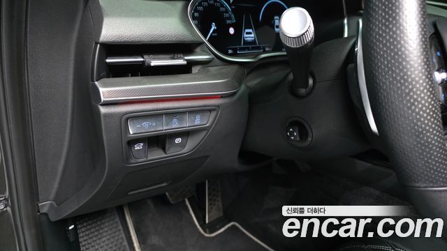 Genesis G80 2022 — photo 31