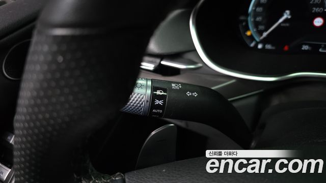 Genesis G80 2022 — photo 32