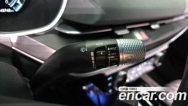 Genesis G80 2022 — photo 33
