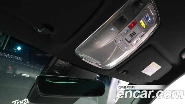 Genesis G80 2022 — photo 35