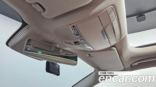 Mercedes-Benz E-Class 2017 — photo 23