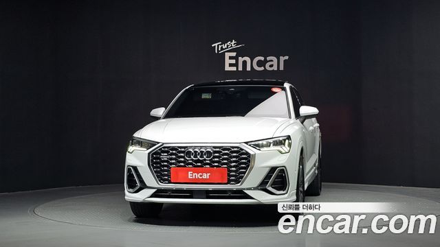 Audi Q3 2024 — photo 3