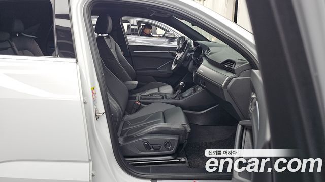Audi Q3 2024 — photo 17