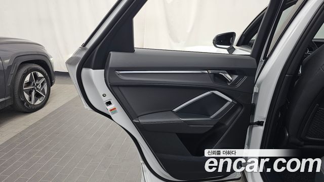 Audi Q3 2024 — photo 15