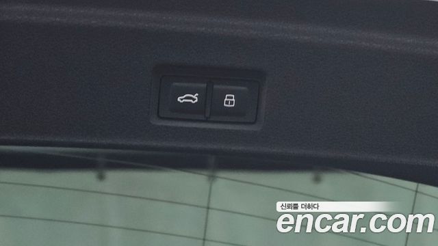 Audi Q3 2024 — photo 30