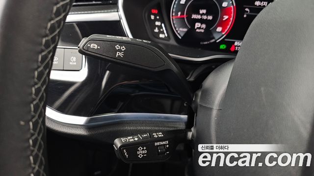 Audi Q3 2024 — photo 33