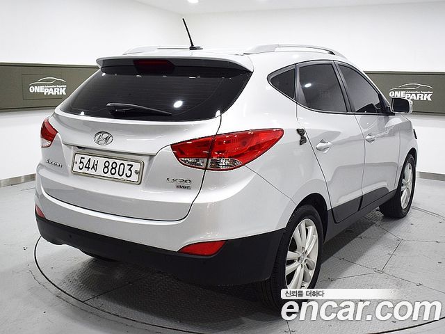 Hyundai Tucson 2010 — photo 2