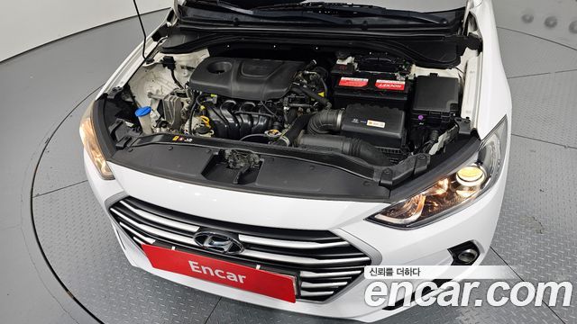 Hyundai AVANTE 2018 — photo 6