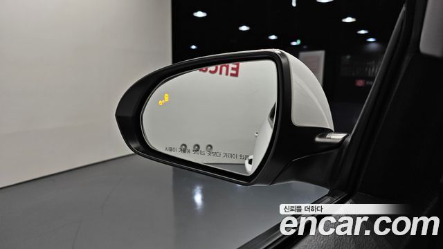 Hyundai AVANTE 2018 — photo 19
