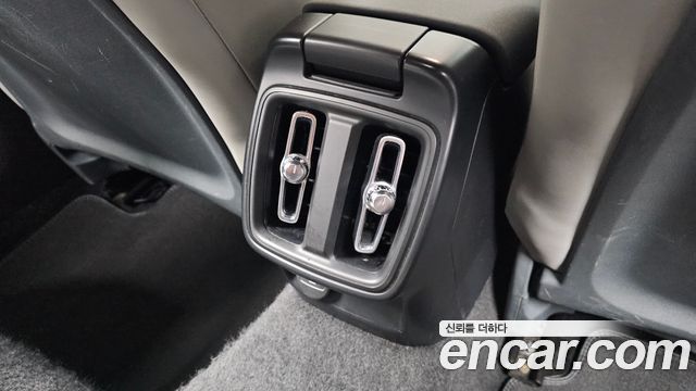 Polestar Polestar 2 2023 — photo 30