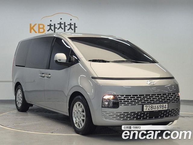 Hyundai Staria 2022 — photo 4