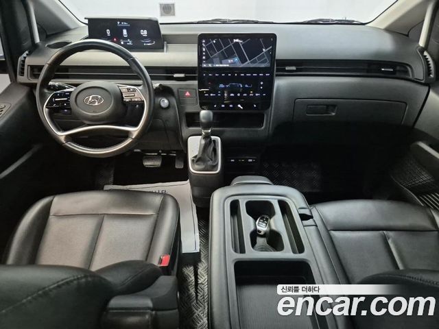 Hyundai Staria 2022 — photo 7