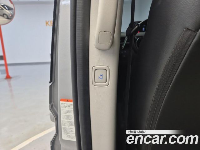 Hyundai Staria 2022 — photo 19
