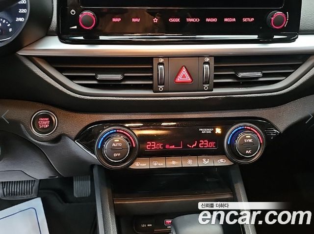 Kia K3 2022 — photo 10