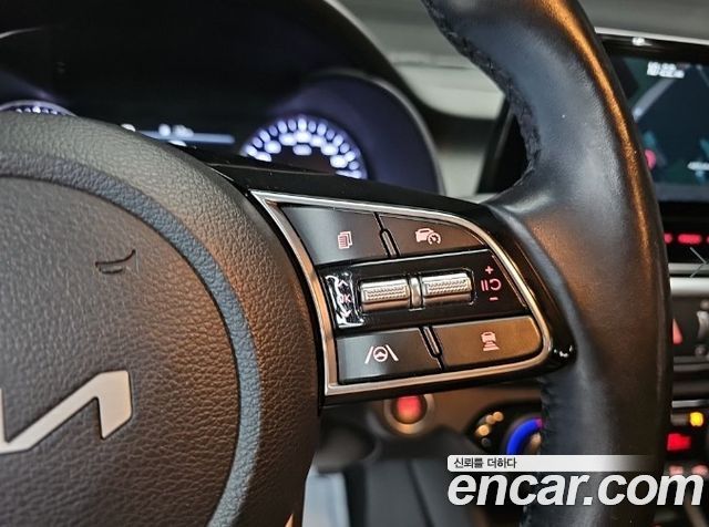 Kia K3 2022 — photo 16