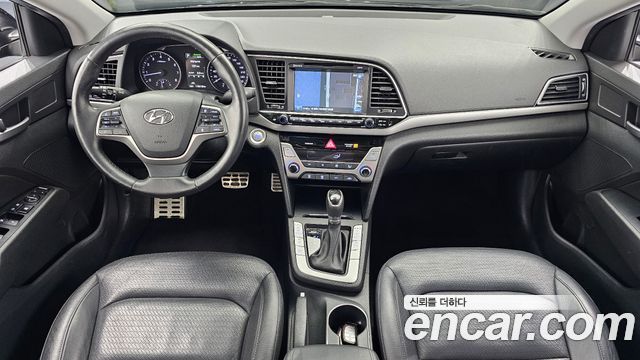 Hyundai AVANTE 2016 — photo 7