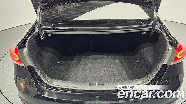 Hyundai AVANTE 2016 — photo 20