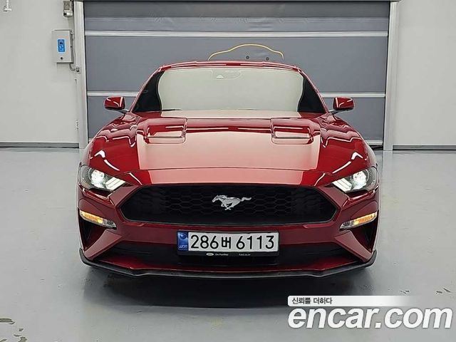Ford Mustang 2022 — photo 2